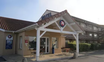  © hotel belleville.com