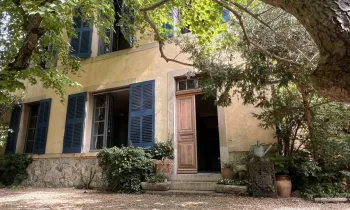 Façade sud de l'atelier des Lauves © Office de Tourisme d'Aix-en-Provence
