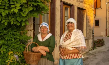 Chroniques d'un village vigneron : la vie de Benoitte et Félicitée_Saint-Sorlin-en-Bugey