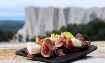 Restaurant La Terrasse - Grotte Chauvet 2 - Ardèche