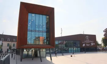 Cité Internationale de la Gastronomie et du Vin