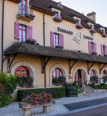 Façade du restaurant Bernard Loiseau