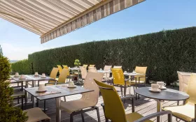  © Hotel des Grands Vins à Fleurie