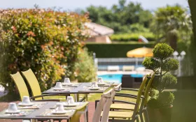  © Hotel des Grands Vins à Fleurie