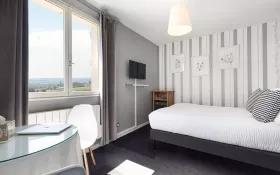  © Hotel des Grands Vins à Fleurie