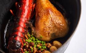 Poulette de Bresse & homard © Cherrystone