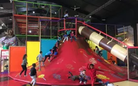  © Palais des Bonbons du Nougat et des Souvenirs