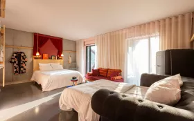 MASTER + LIT CANAPE © ALDO PAREDES