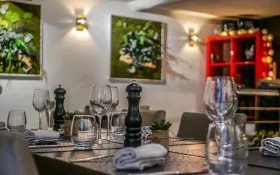 Restaurant La Poule Noire Marseille © Restaurant La Poule Noire Marseille