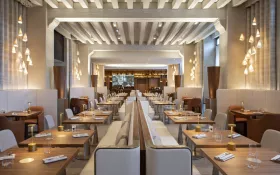 La salle de restaurant © Studio Jean-Philippe Nuel