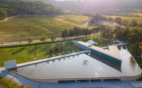 Art Center vue du ciel © Château-la-Coste