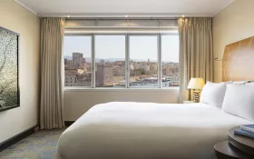 Chambre Deluxe © Sofitel Marseille Vieux-Port