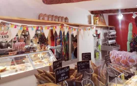  © Otmartigues / Christelle.R