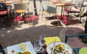 Restaurant Gérarh terrasse © Office Métropolitain de Tourisme et des Congrès de Marseille - CD