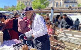 Gérard Habib au marché © Office Métropolitain de Tourisme et des Congrès de Marseille - CD