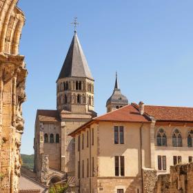 Abbayes de Cluny et de Tournus