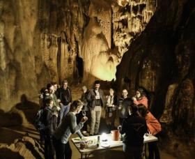 La Visite Epicurienne à la Grotte Saint-Marcel