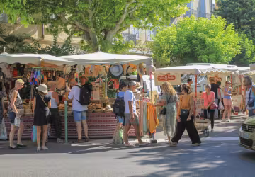 Marché nyonsais du jeudi_Nyons