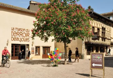 Façade La maison du terroir beaujolais