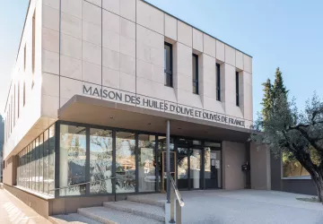 Maison des Huiles d'Olive et Olives de France - le bâtiment