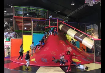Badaboum parc de jeux couvert