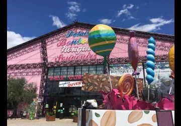 Palais des Bonbons du Nougat et des Souvenirs