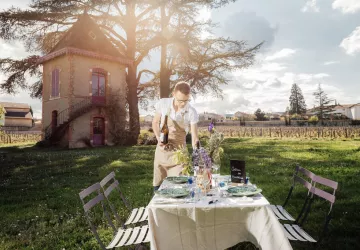 Repas dans le clos des Bachelards à Fleurie