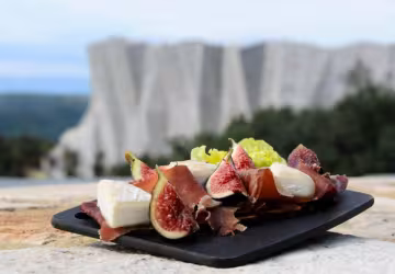 Restaurant La Terrasse - Grotte Chauvet 2 - Ardèche