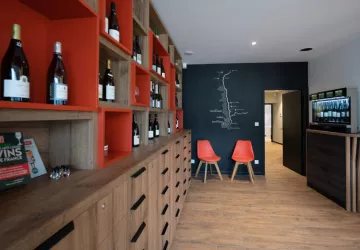 Maison des Vins by Rhône Crussol