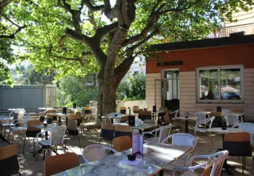 Maison des Vins by Rhône Crussol