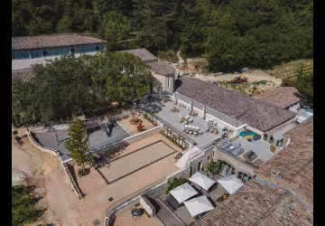 Vue aérienne des espaces extérieurs