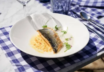 Hostellerie-de-Levernois_Restaurant-Bistrot-du-Bord-de-l'Eau_5 ©Maison Kalos