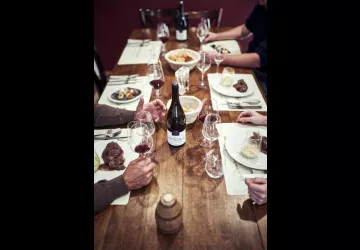 VG_BFC_©CHERRYSTONE_041119_TABLE_PAULINE_072